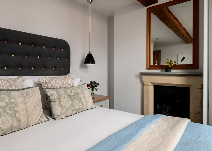 The Lansdowne Boutique Rooms With Breakfast - Adults Only