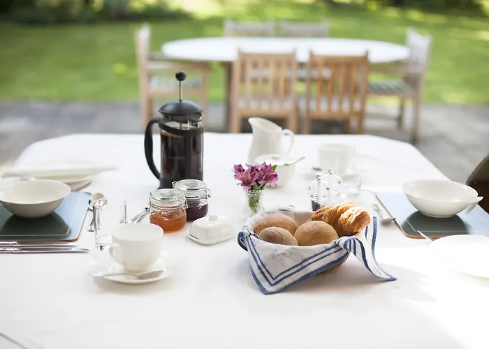 Larkrise Cottage Bed And Breakfast